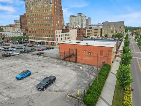 200-208 W Front Street Youngstown OH 44503
