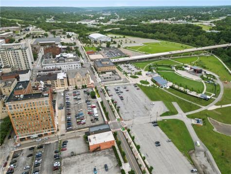 200-208 W Front Street Youngstown OH 44503