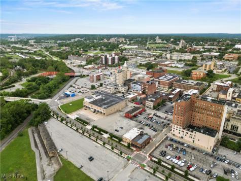 200-208 W Front Street Youngstown OH 44503