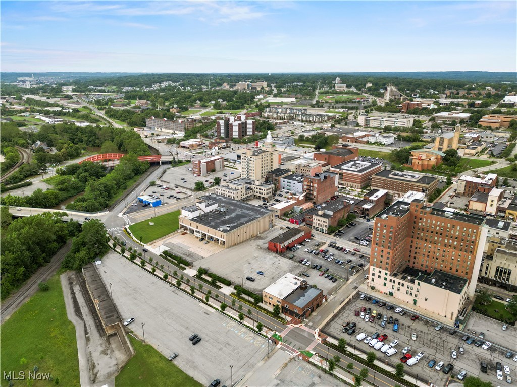 200-208 W Front Street Youngstown OH 44503