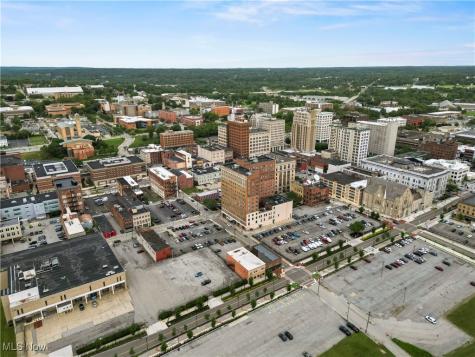 200-208 W Front Street Youngstown OH 44503