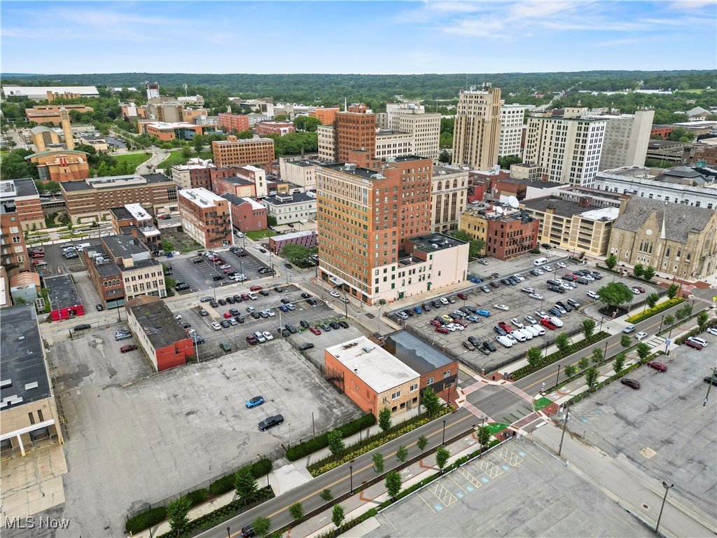 200-208 W Front Street Youngstown OH 44503