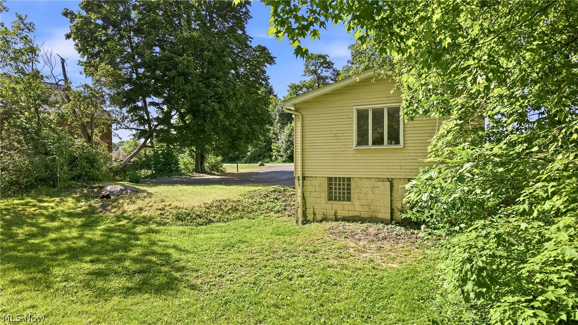1122 W Western Reserve Road Poland OH 44514