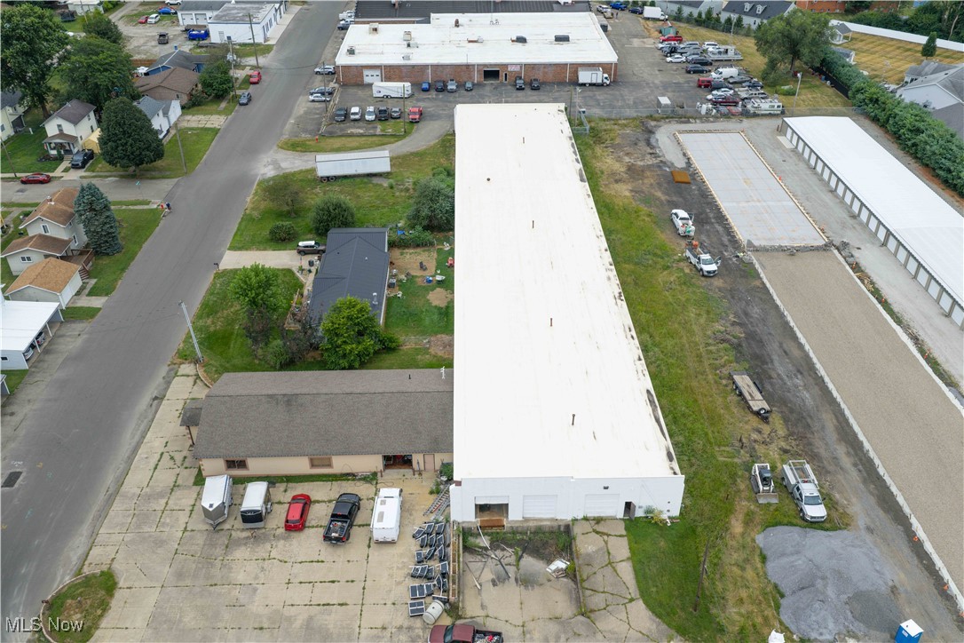 812 & 814 Kaderly Street NW New Philadelphia OH 44663