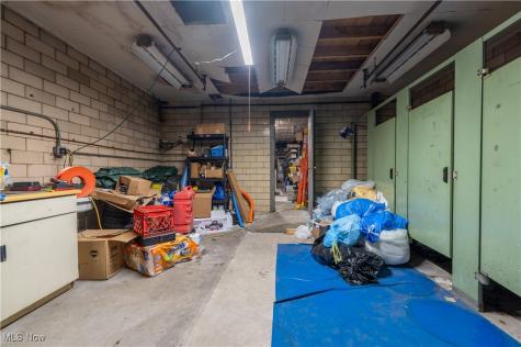 812 & 814 Kaderly Street NW New Philadelphia OH 44663