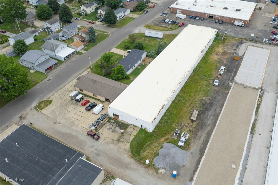 812 & 814 Kaderly Street NW New Philadelphia OH 44663