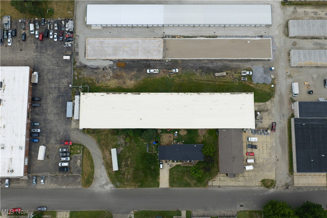 812 & 814 Kaderly Street NW New Philadelphia OH 44663