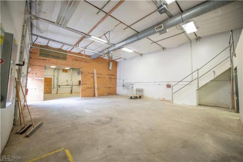 4043 Beck Avenue Louisville OH 44641