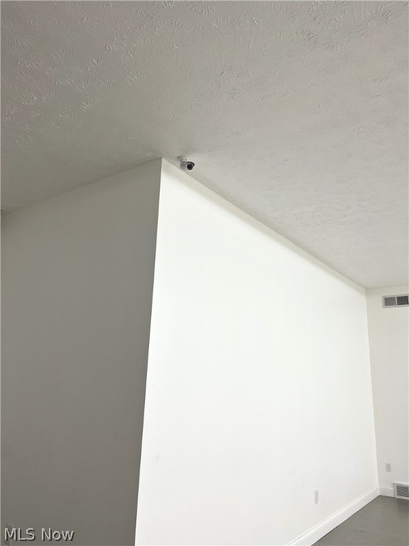 8397 Raglan Circle Warren OH 44484