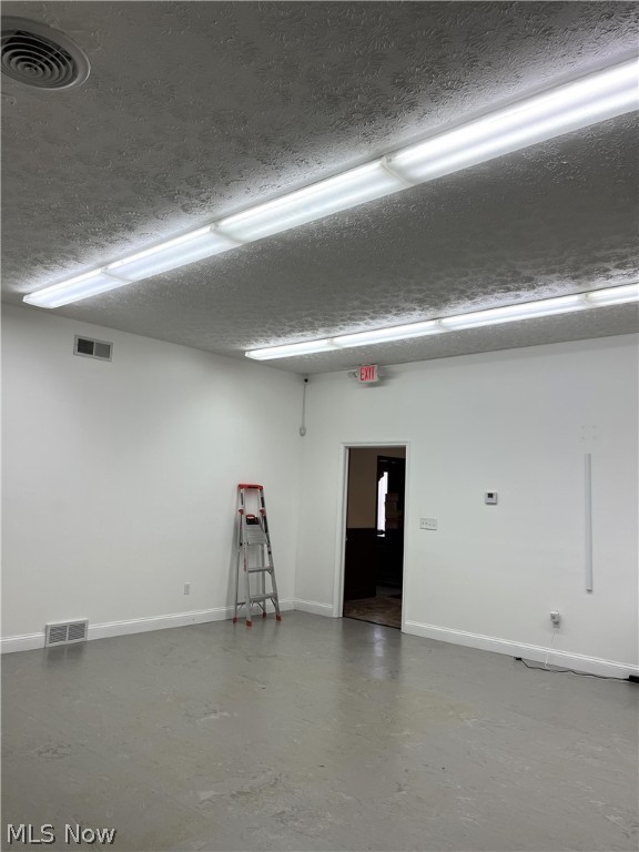 8397 Raglan Circle Warren OH 44484