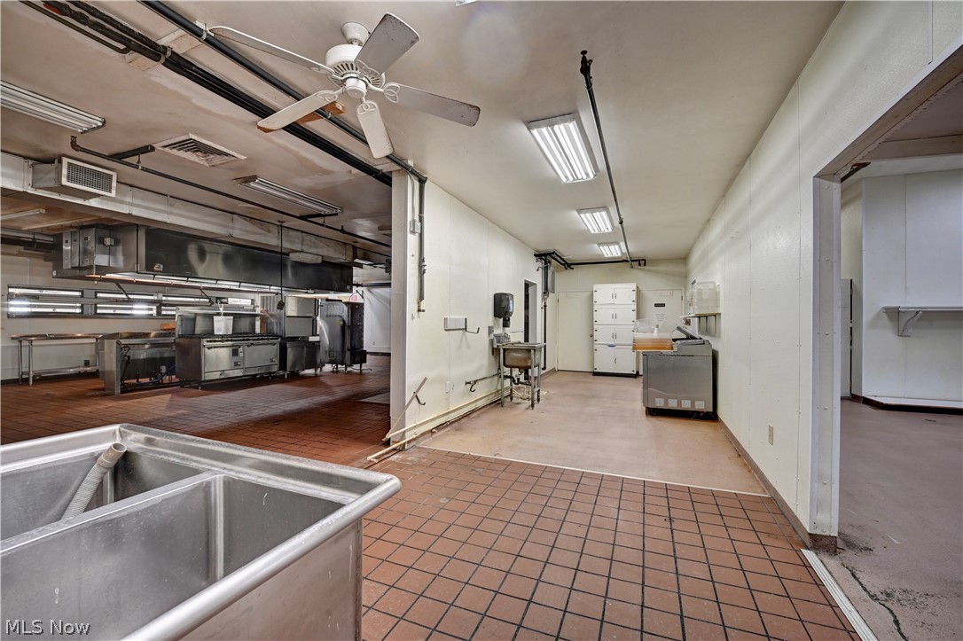 14278 Lincoln Way E Dalton OH 44618