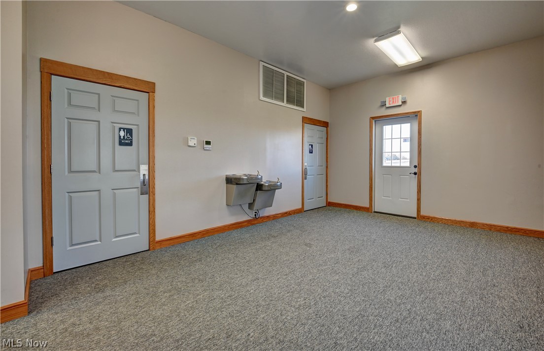 14278 Lincoln Way E Dalton OH 44618
