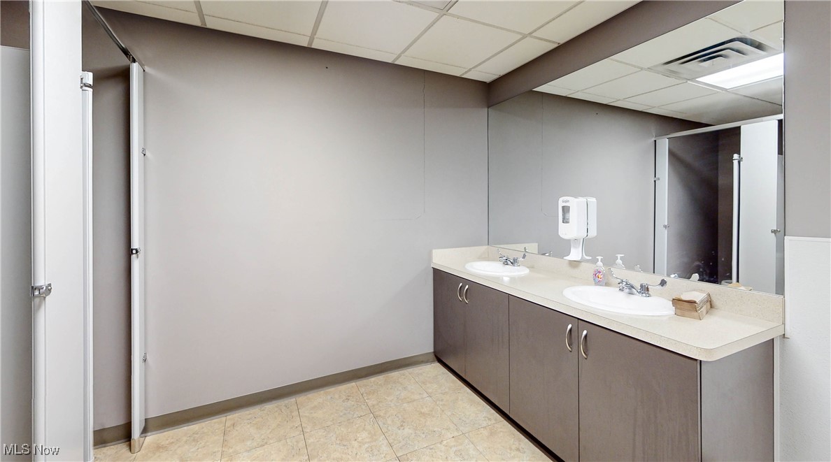 2217 E 9th Street Cleveland OH 44115