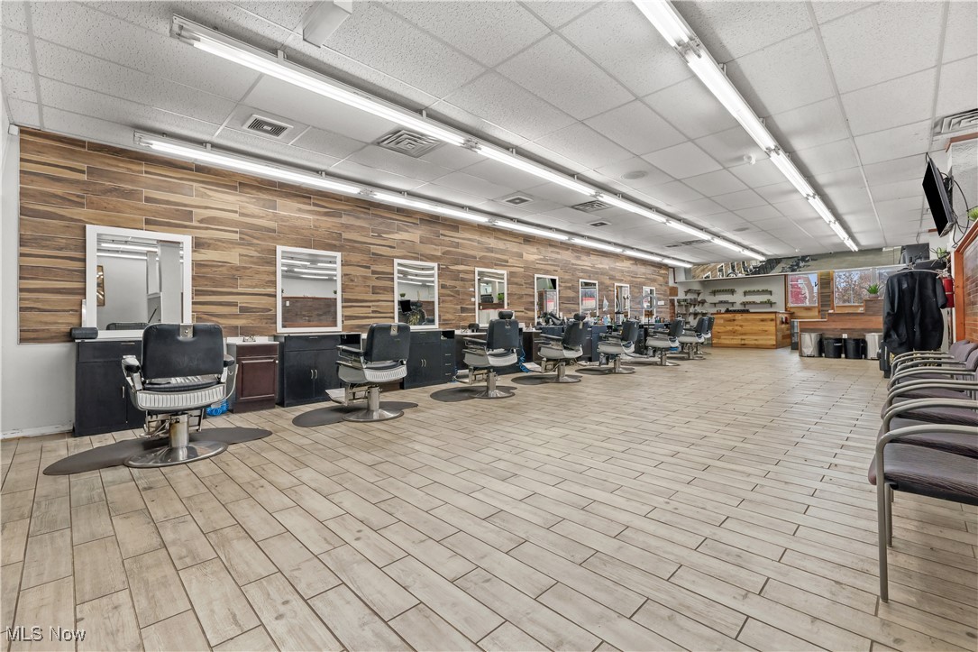 680 E Market Street Akron OH 44304