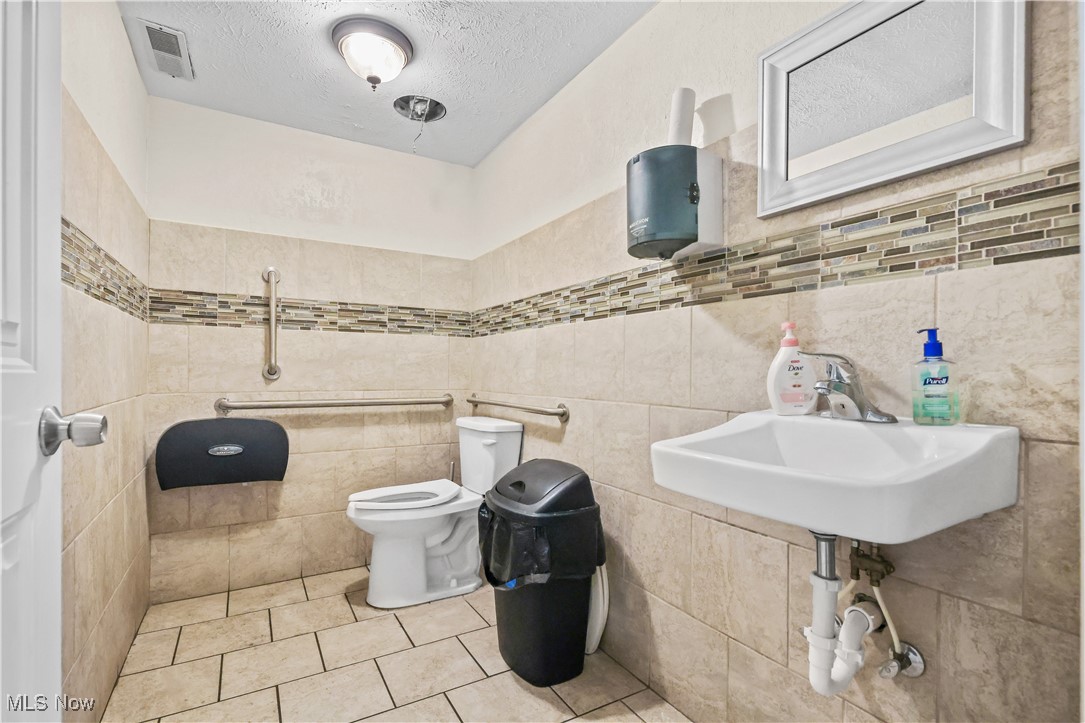 680 E Market Street Akron OH 44304
