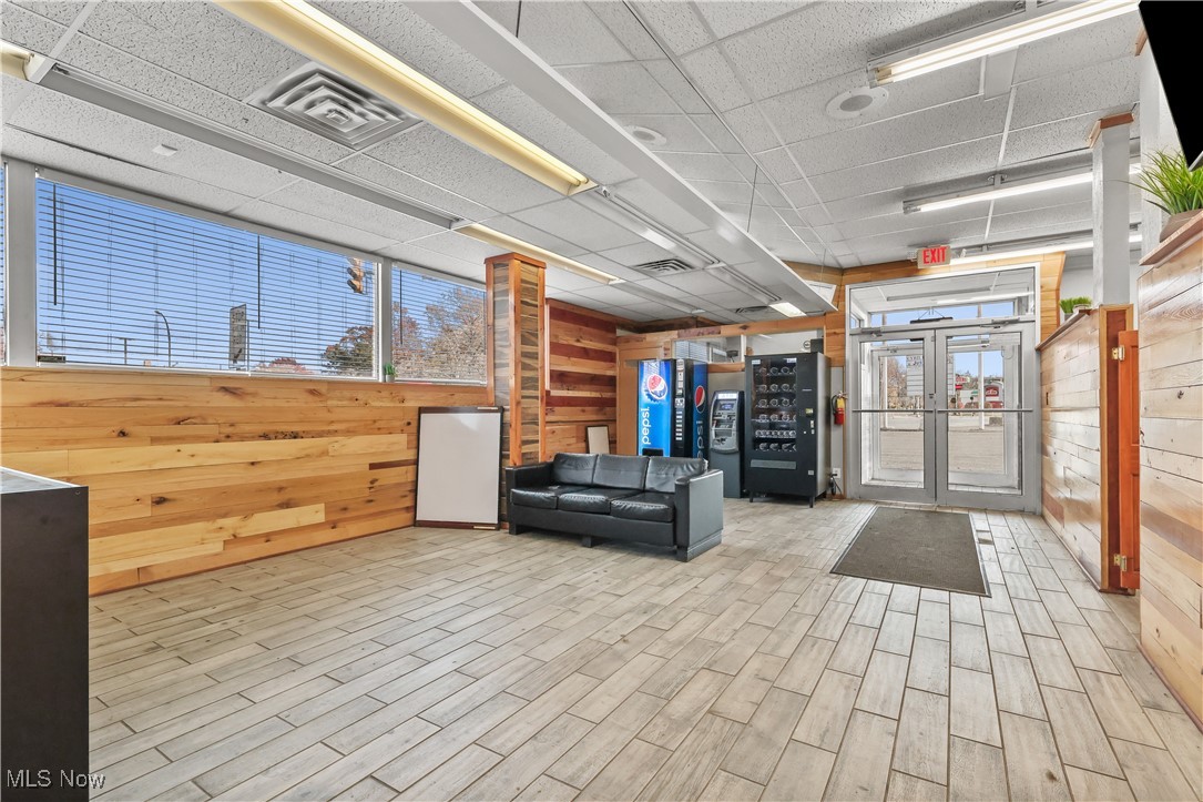 680 E Market Street Akron OH 44304