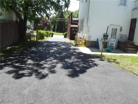 17051 Libby Road Maple Heights OH 44137