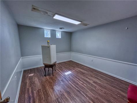 300 4th Street Elyria OH 44035