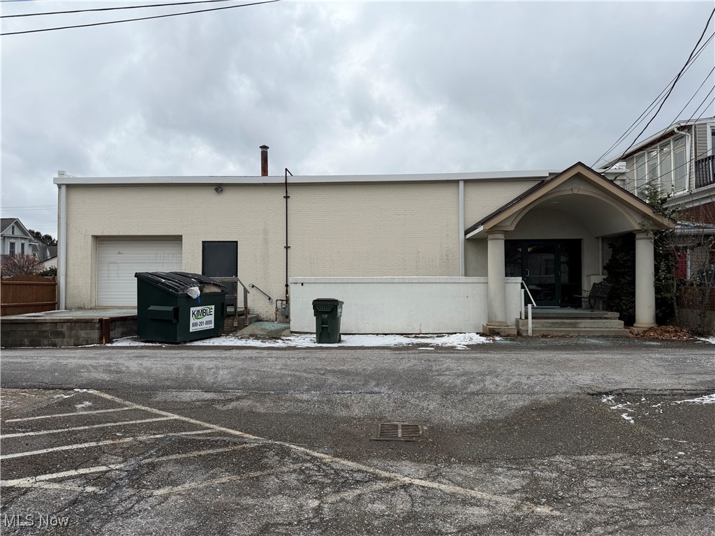 310 S Chapel Street Louisville OH 44641