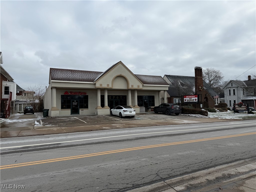 310 S Chapel Street Louisville OH 44641