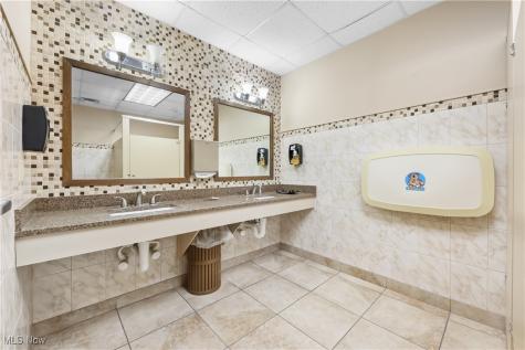 32875 Solon Road Solon OH 44139