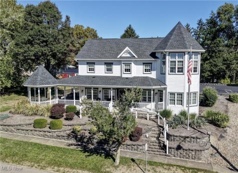 205 Main Street Sugarcreek OH 44622