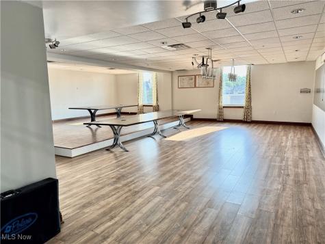 641 Lincoln Way W Massillon OH 44647