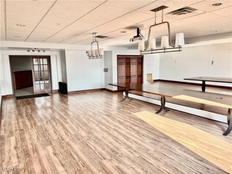 641 Lincoln Way W Massillon OH 44647