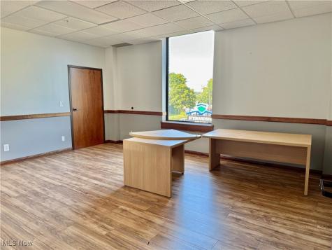 641 Lincoln Way W Massillon OH 44647