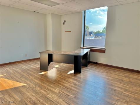 641 Lincoln Way W Massillon OH 44647