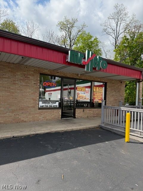 160 S High Street Cortland OH 44410