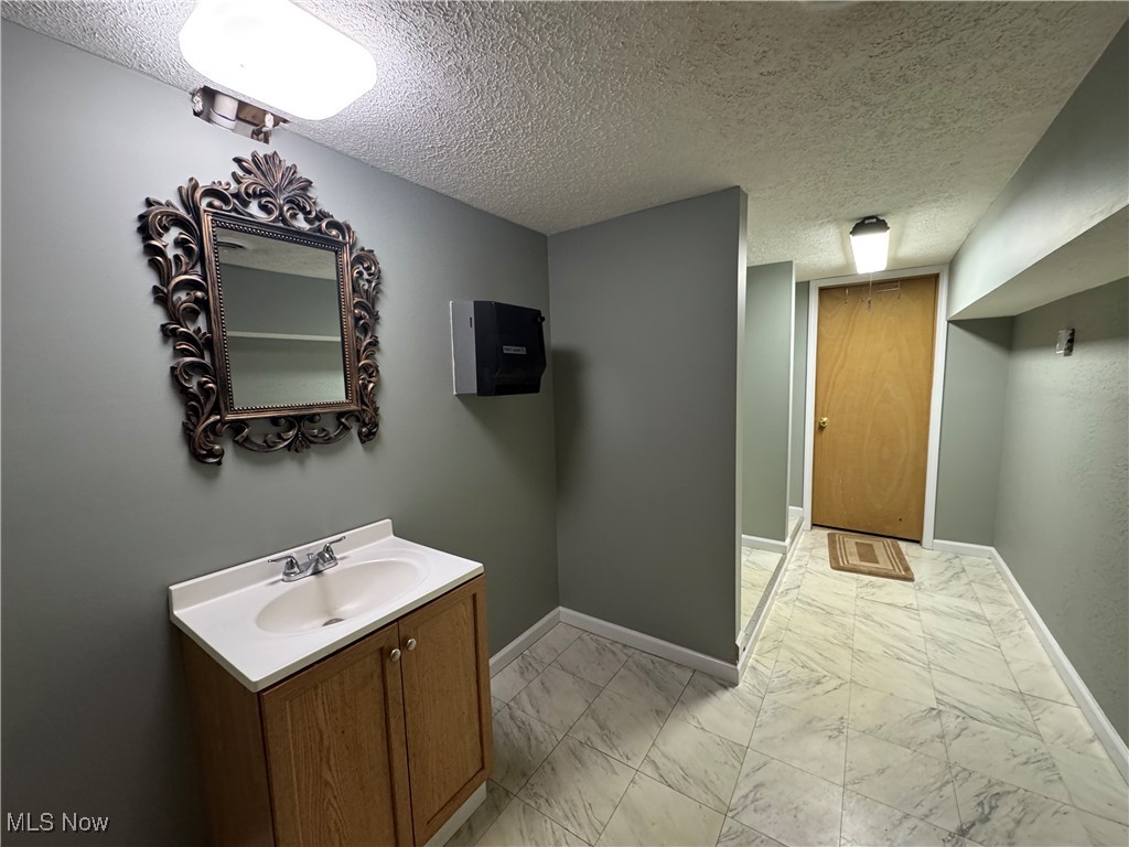 4501 Hills And Dales Road NW Canton OH 44708