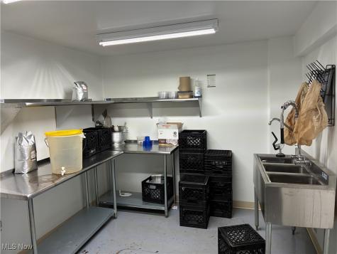 17114 Detroit Avenue Lakewood OH 44107