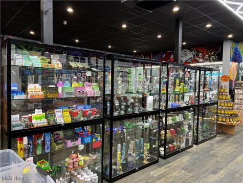 17114 Detroit Avenue Lakewood OH 44107