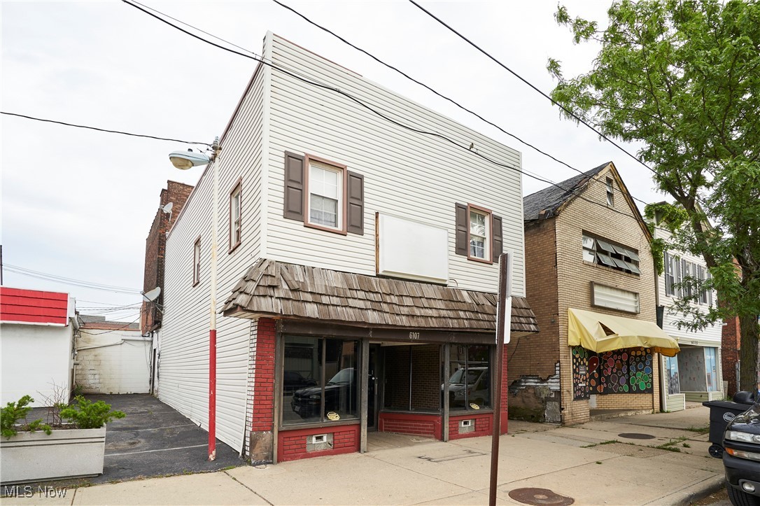 6107 Saint Clair #2 Avenue Cleveland OH 44103
