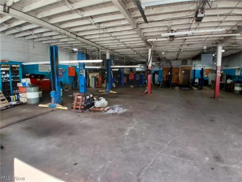6950 Brecksville Road Brecksville OH 44131