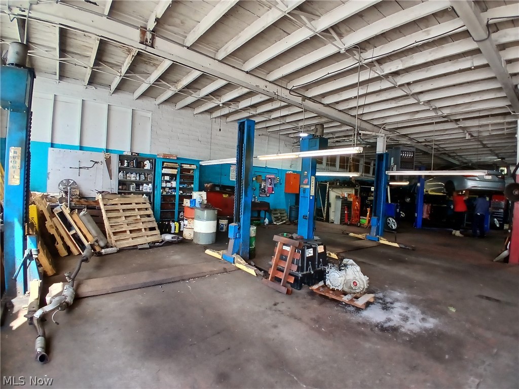 6950 Brecksville Road Brecksville OH 44131