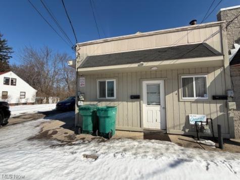 16133 Broadway Avenue Maple Heights OH 44137