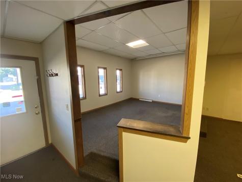 223 1/2 W Main Street Newcomerstown OH 43832