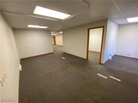 223 1/2 W Main Street Newcomerstown OH 43832