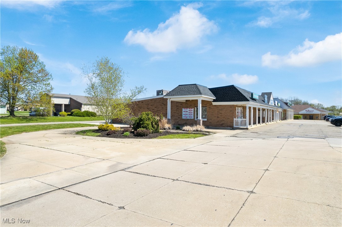 2378 Locust Street S Canal Fulton OH 44614