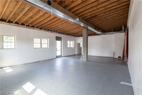 3849 Lakeside Avenue Cleveland OH 44114