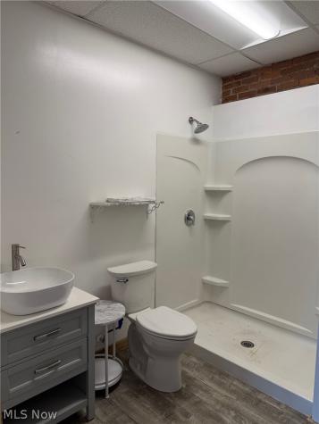 3849 Lakeside Avenue Cleveland OH 44114