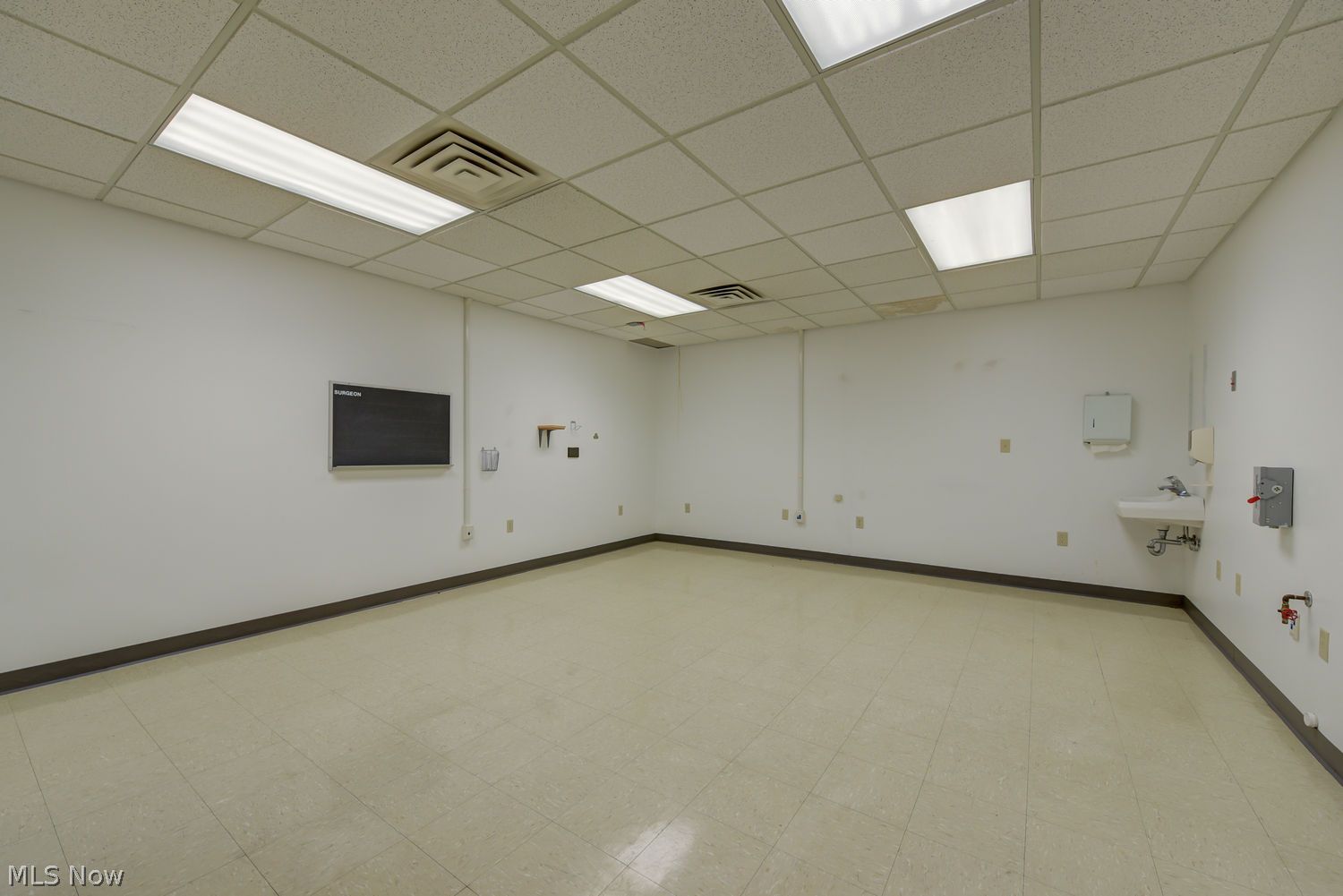 21245 Lorain Road Fairview Park OH 44126