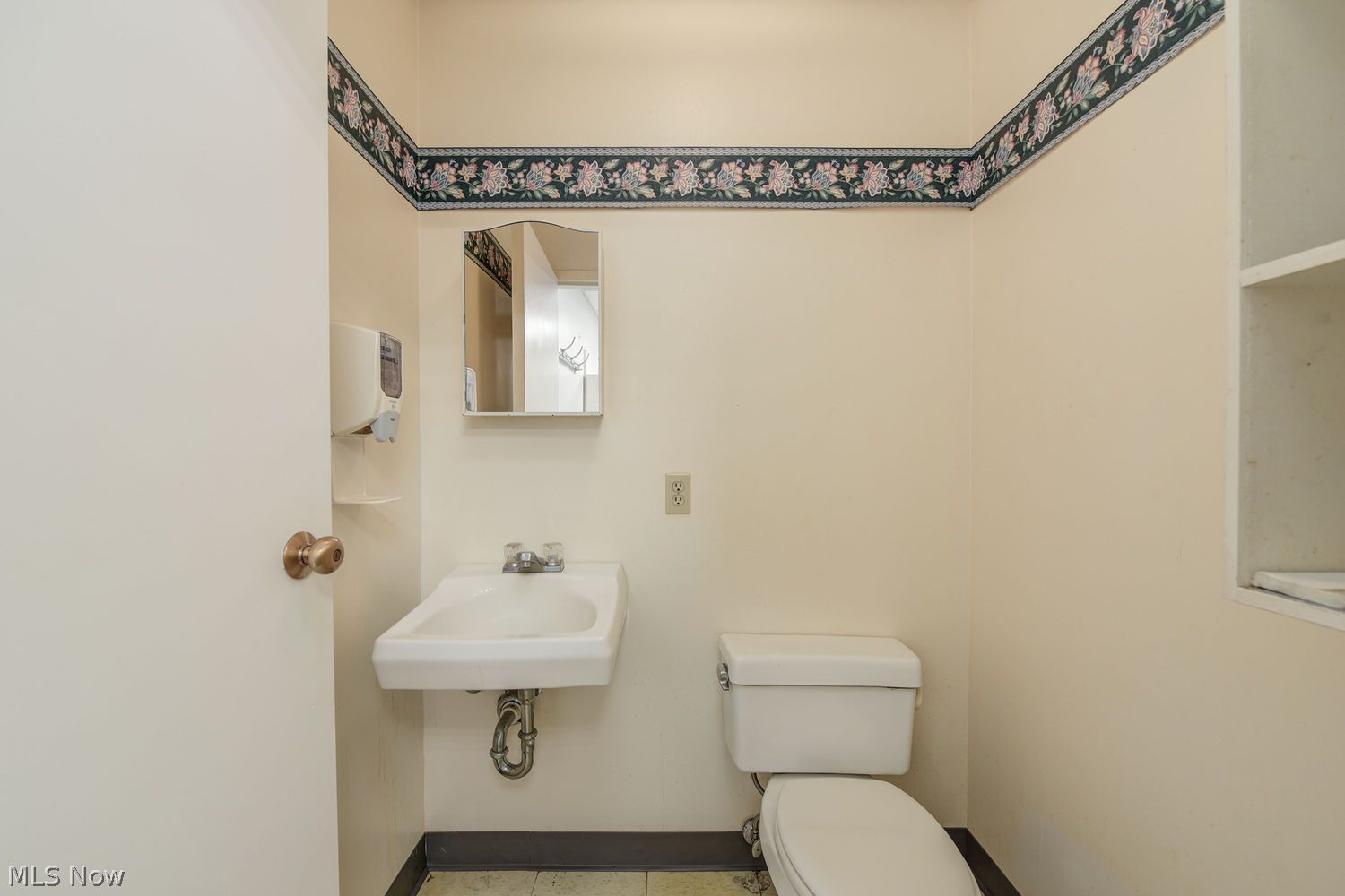 21245 Lorain Road Fairview Park OH 44126