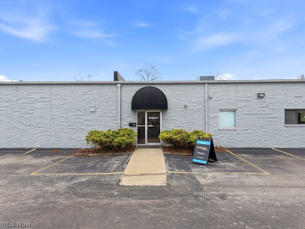 87 Springside Drive Akron OH 44333