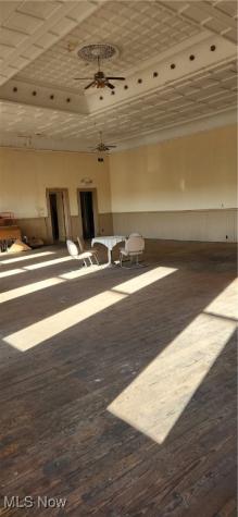 17 W Main Street Geneva OH 44041