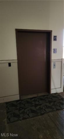 17 W Main Street Geneva OH 44041