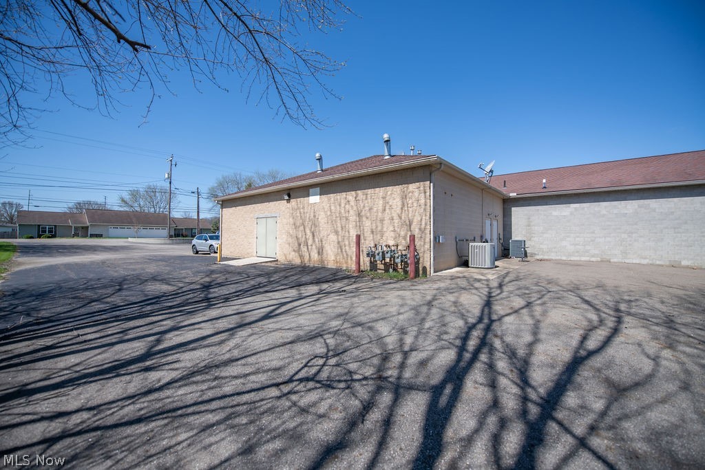 1315 N Wooster Avenue Strasburg OH 44680