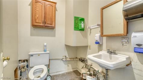 2560 Maysville Pike Zanesville OH 43701